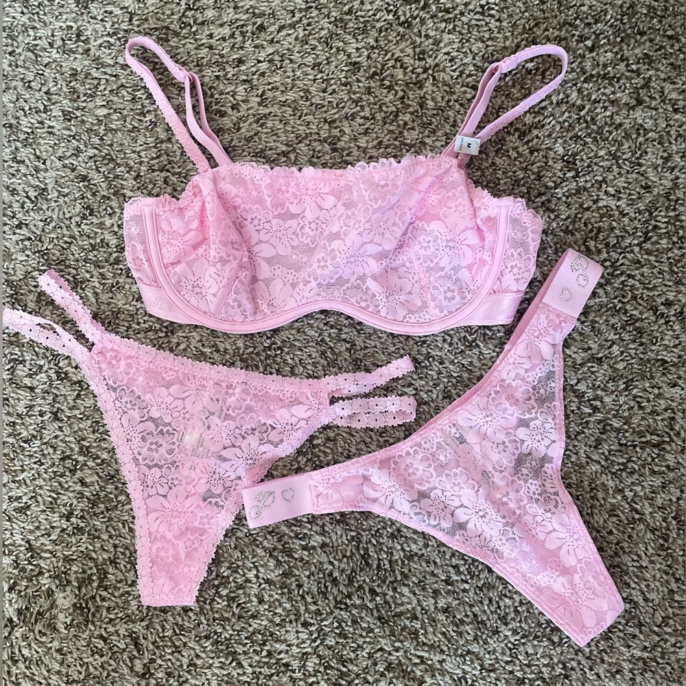 Unlined lace bra with two matching panties, bundle.